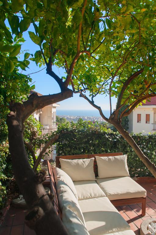 Villa Mareluna - Sea View And Garden Salerno Exterior photo