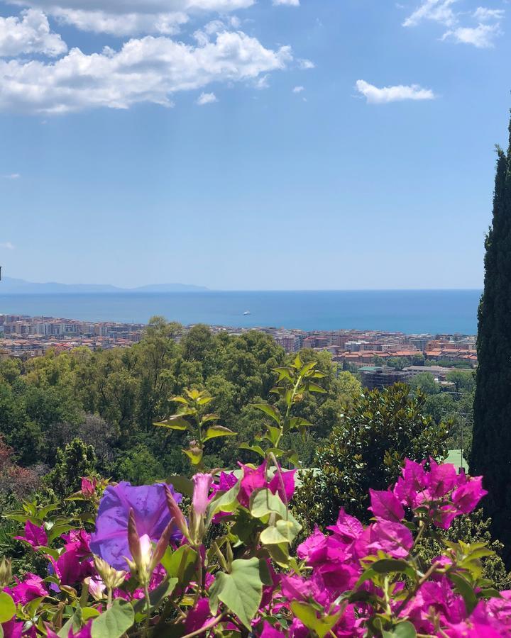 Villa Mareluna - Sea View And Garden Salerno Exterior photo